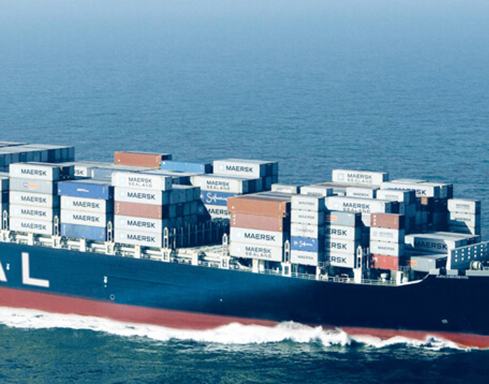 /media/mfcl4hwb/cplp-shipping-holdings_tn.jpg?rxy=0.65078274702628436,0.51168872089938711&width=700&height=550&v=1d7e83b848c7130